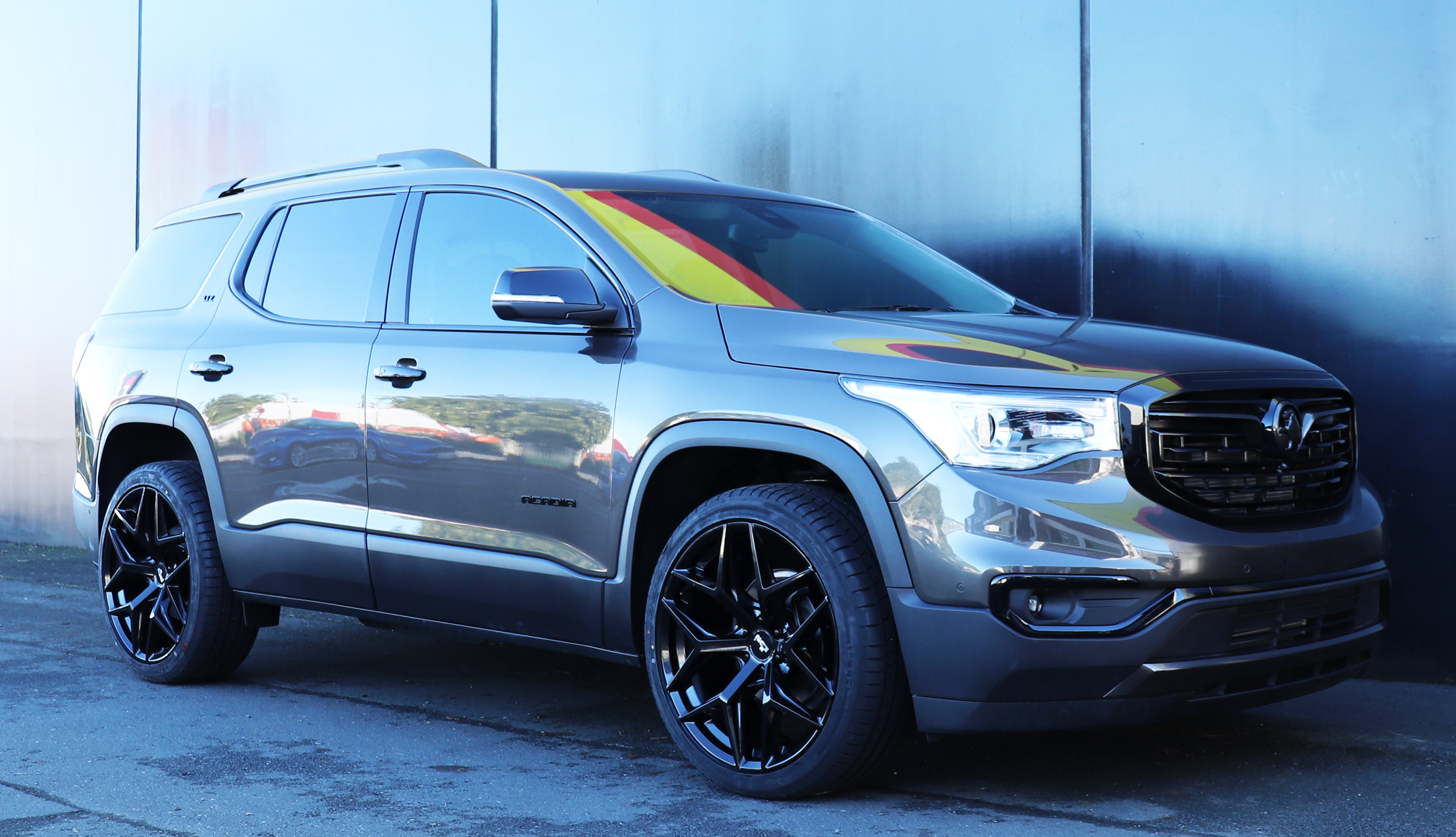 Holden Acadia Niche ViceSUV HiRes Front